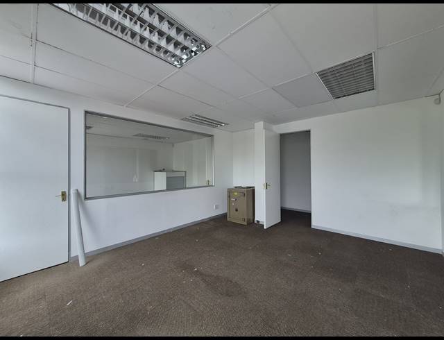 88M² OFFICE TO LET IN CRAIGHALL
